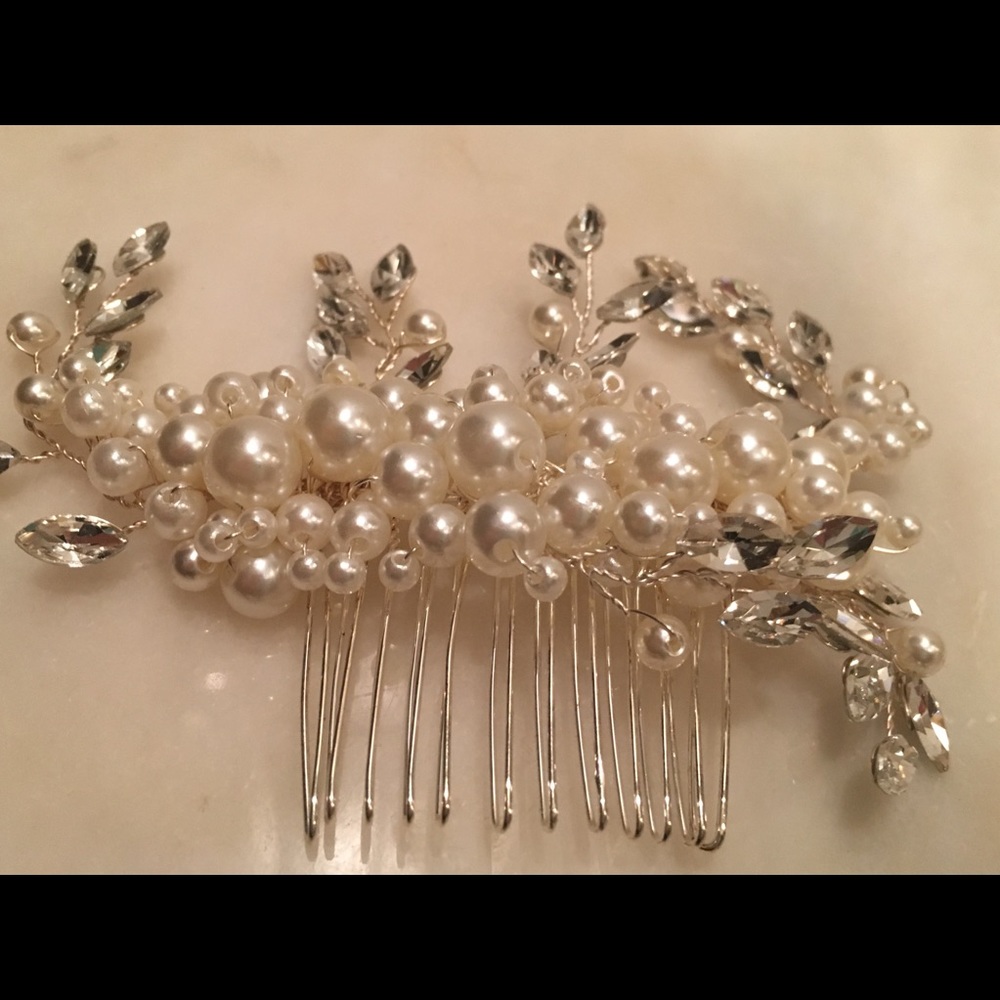 Brand new wedding hair piece